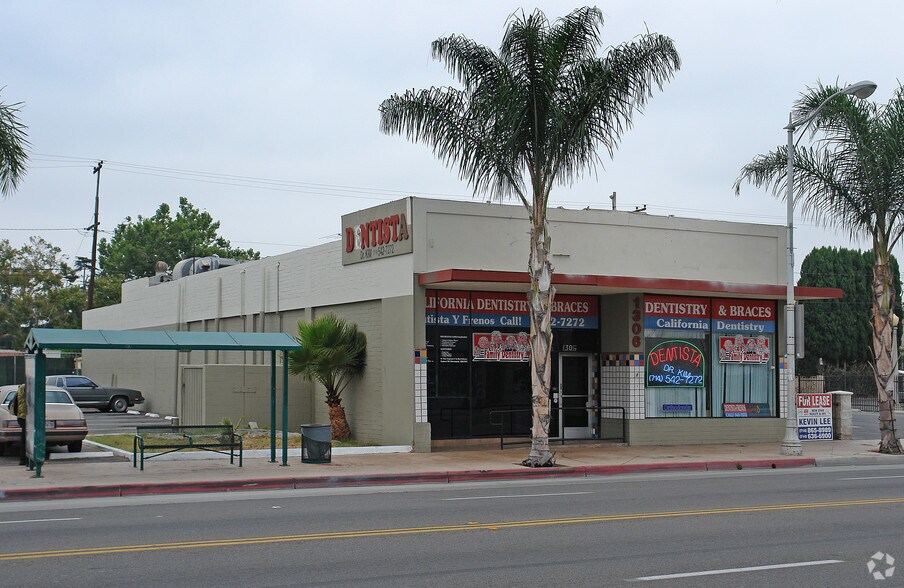 More Photos Of 1306 S Main St, Santa Ana Freestanding For Lease
