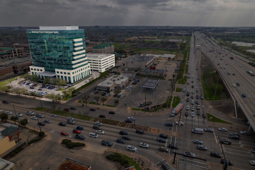 More Photos Of 9999 Bellaire Blvd, Houston Medical For Lease