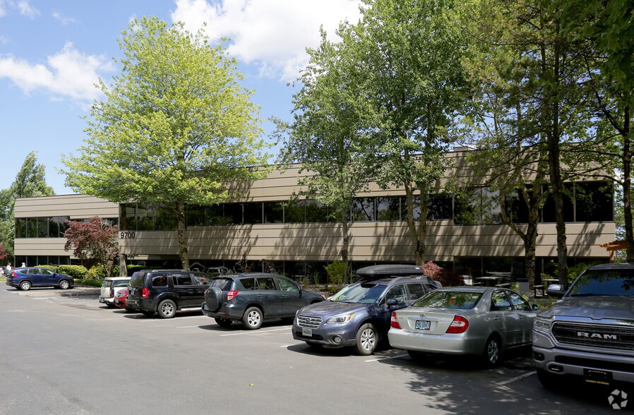 More Photos Of 9700 SW Capitol Hwy, Portland Office For Lease