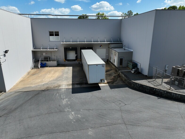 More Photos Of 11632 Harrisburg Rd, Fort Mill Light Manufacturing For Sale