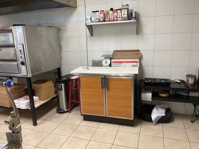 More Photos Of 245 N Banana River Dr, Merritt Island Convenience Store For Sale