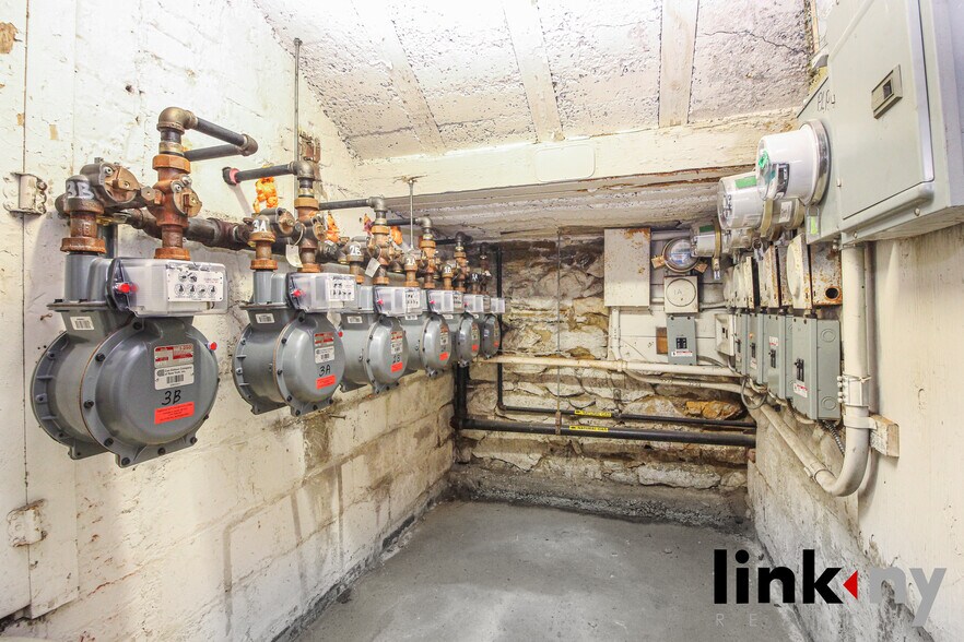 More Photos Of 1920 Haight Ave, Bronx Apartments For Sale