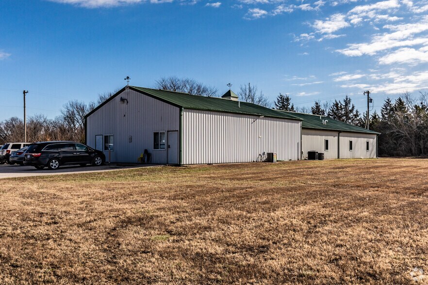 More Photos Of 1250 E Commercial Rd, Ottawa Daycare Center For Sale