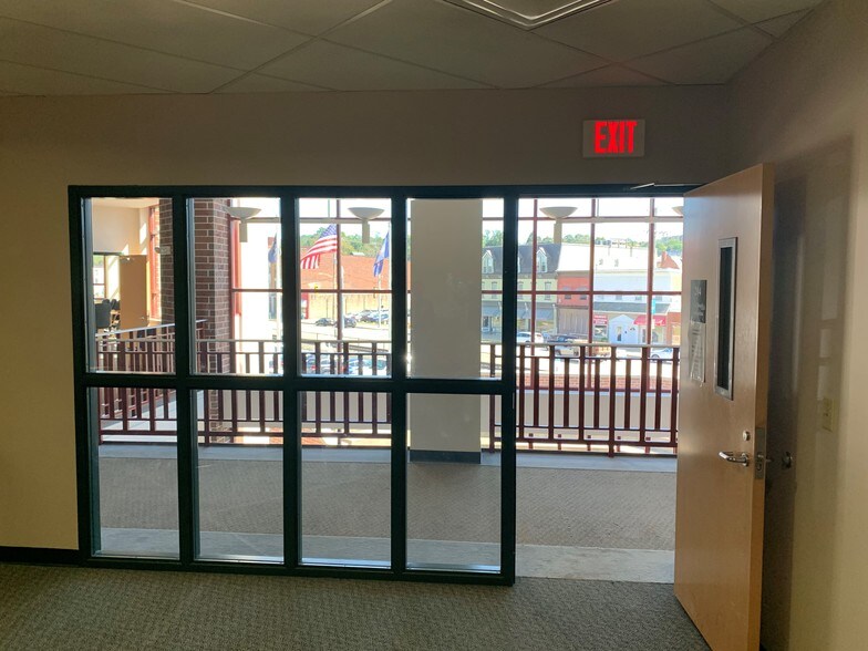 More Photos Of 1 Veterans Way, Carnegie Office For Lease