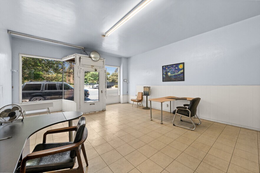 More Photos Of 2070 Santa Fe Ave, Long Beach Storefront Retail Office For Sale