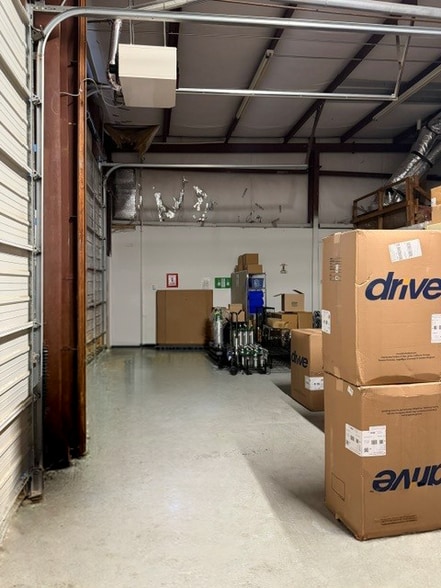 More Photos Of 1220 Executive Blvd, Chesapeake Showroom For Sale
