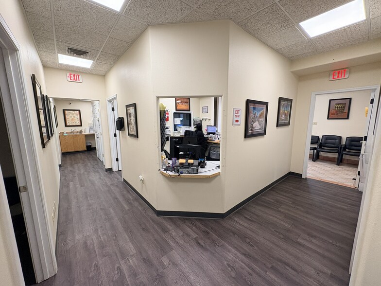 More Photos Of 511 E Nizhoni Blvd, Gallup Office For Sale