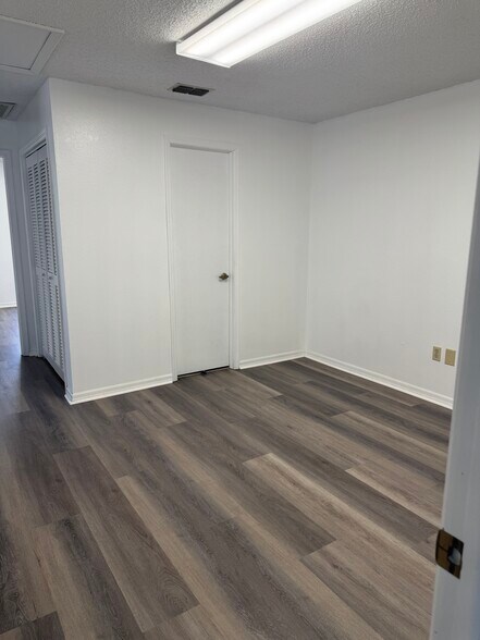 More Photos Of 5121 Ehrlich Rd, Tampa Medical For Lease