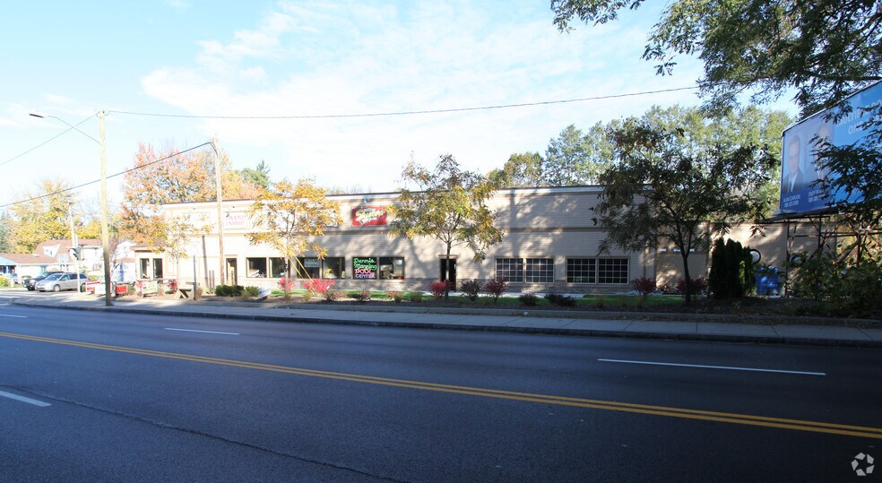 More Photos Of 1226 Fairport Rd, Fairport Freestanding For Lease