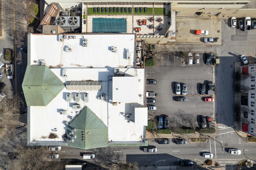 More Photos Of 200 N Main St, Greenville Office Residential For Lease