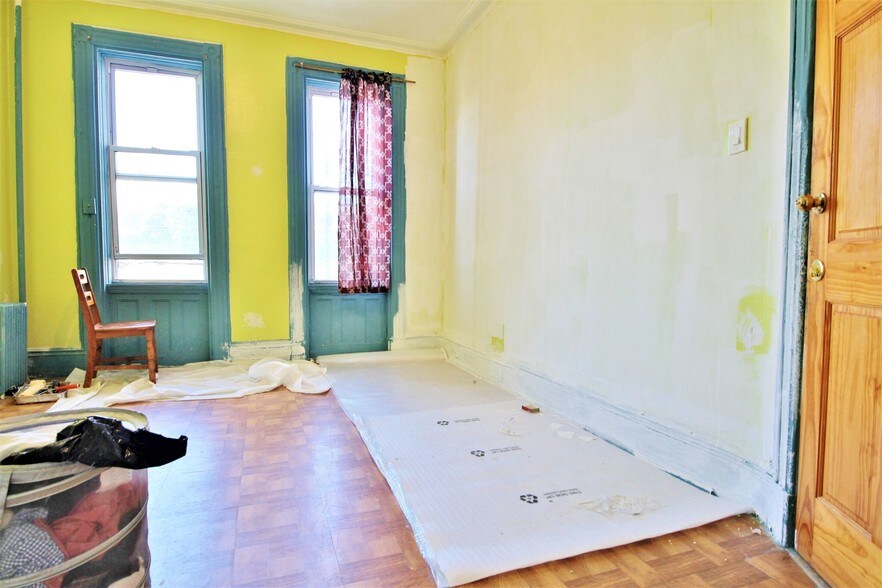 More Photos Of 359 Grove St, Brooklyn Apartments For Sale