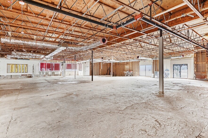 More Photos Of 2909 Netherton Dr, Florissant Lodge Meeting Hall For Sale