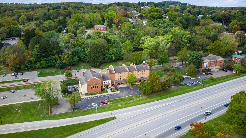More Photos Of 200 N Whitewoman St, Coshocton Loft Creative Space For Sale