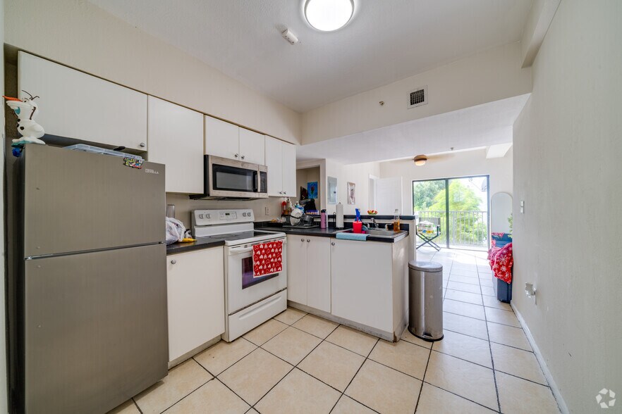 More Photos Of 763 SW 5th St, Miami Apartments For Sale