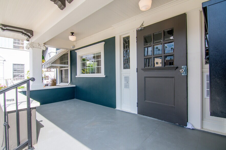 More Photos Of 1732 N Wilton Pl, Los Angeles Apartments For Sale