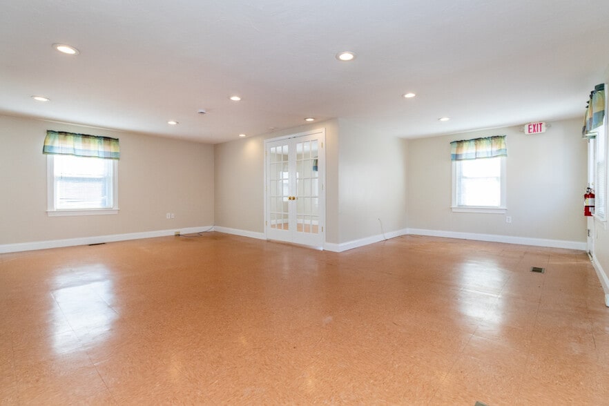 More Photos Of 1581 Main St, Weymouth Freestanding For Sale