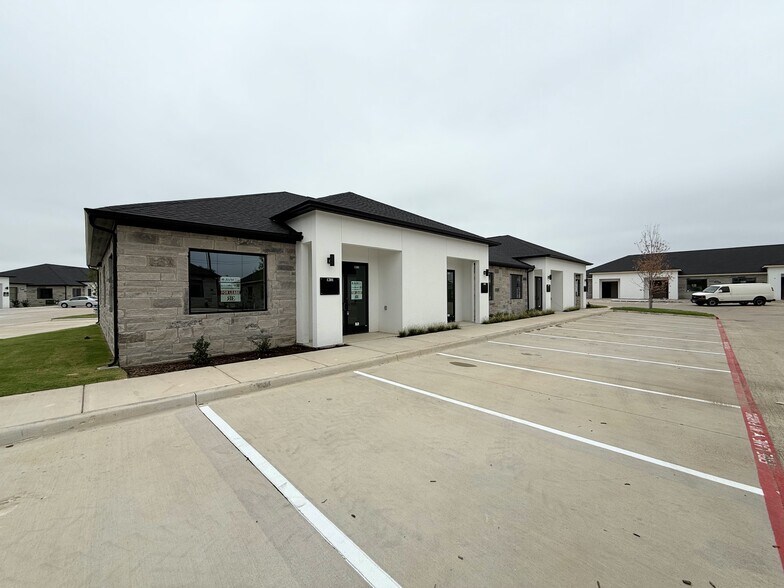 More Photos Of 6000 Alma Rd, McKinney Unknown For Lease