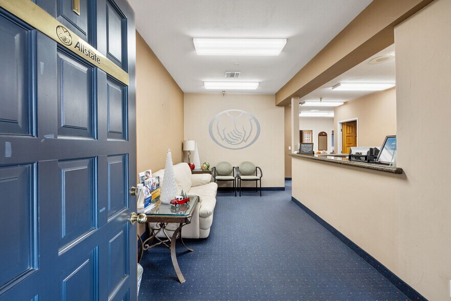 More Photos Of 73101 Highway 111, Palm Desert General Retail For Sale