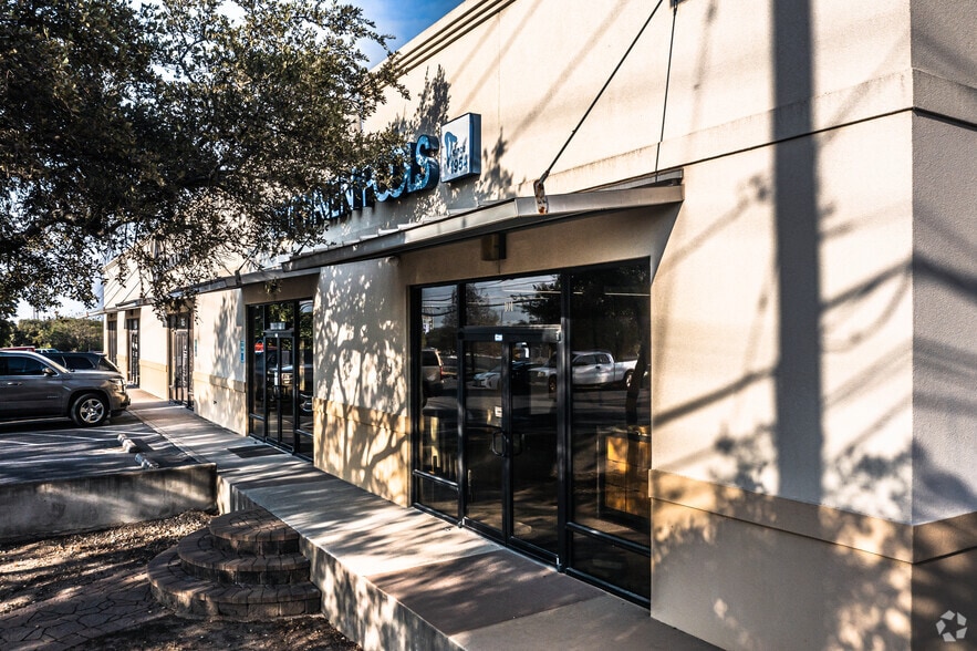 More Photos Of 7575 W Loop 1604, San Antonio Office For Lease