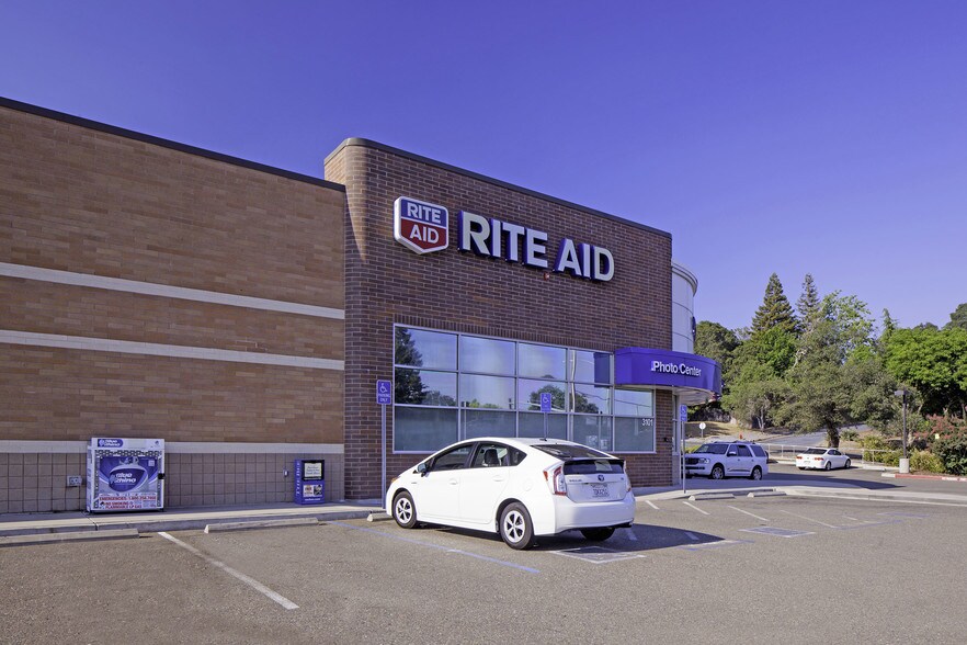 More Photos Of 3101 Green Valley Rd, Cameron Park Drugstore For Sale