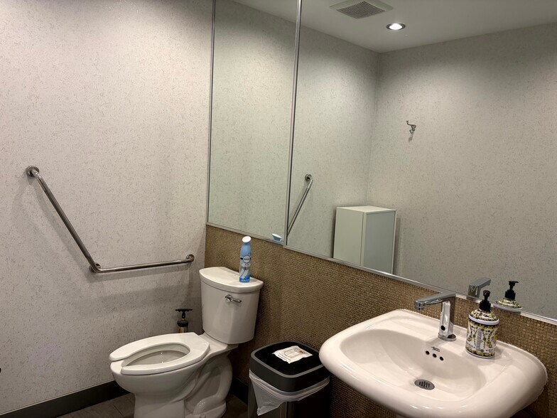 More Photos Of 1001 Austin Ave, Coquitlam Unknown For Lease