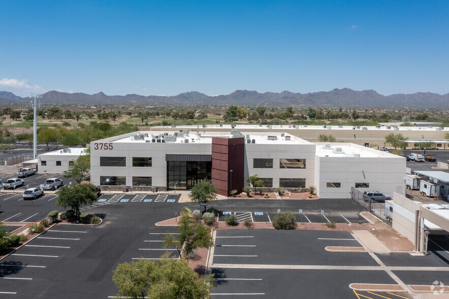 More Photos Of 3755 N Business Center Dr, Tucson Manufacturing For Lease