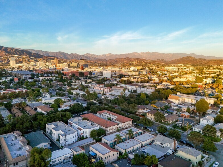 More Photos Of 615 S Columbus Ave, Glendale Apartments For Sale