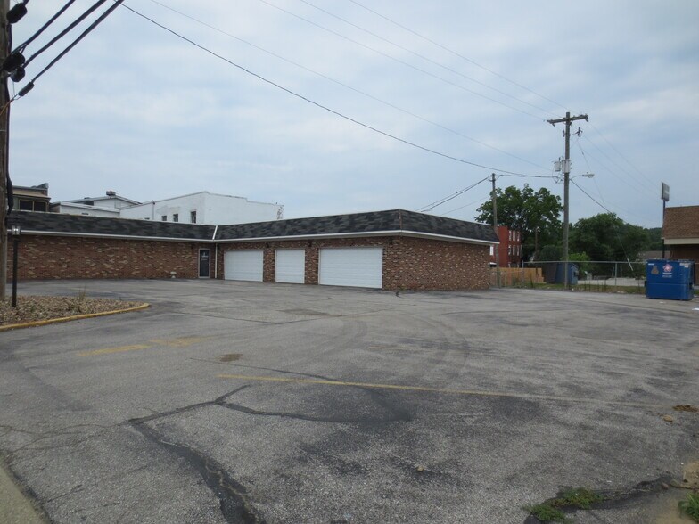 More Photos Of 1007 Smith St, Milton General Retail For Sale