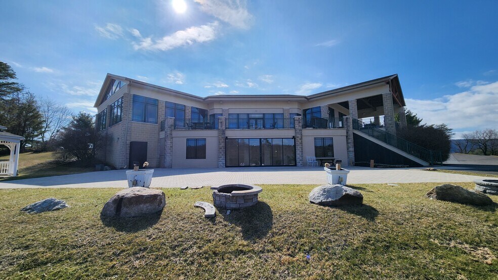 More Photos Of 2230 Fireline Rd, Palmerton Restaurant For Sale