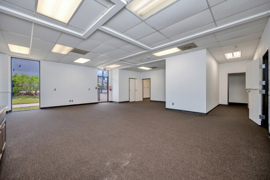 More Photos Of 132 El Chico Trl, Willow Park Medical For Sale