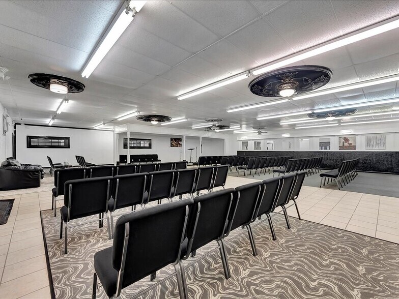 More Photos Of 1221 Abney Ave, Lufkin Office For Sale