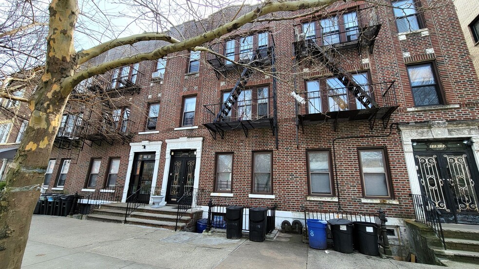 Primary Photo Of 11914 Hillside Ave, Kew Gardens Apartments For Sale