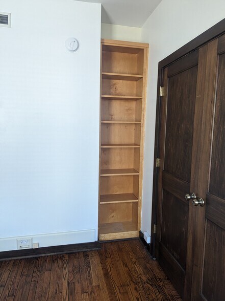More Photos Of 125 N 4th St, Lafayette Office For Lease
