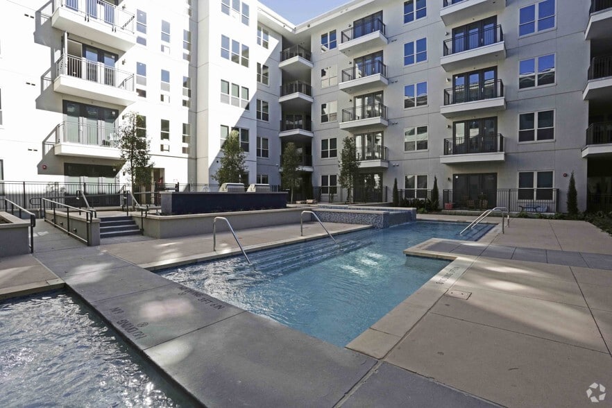 More Photos Of 5200 N O'Connor Blvd, Irving Unknown For Lease