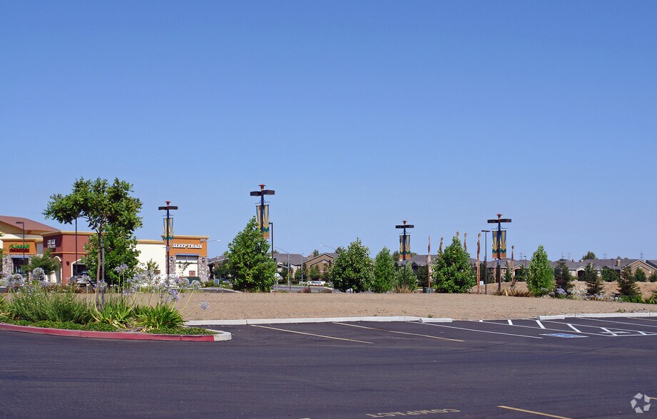 More Photos Of 2371 Iron Point Rd, Folsom Unknown For Lease