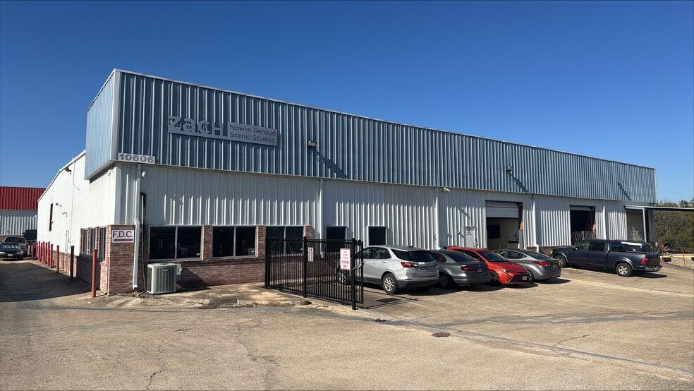 More Photos Of 10606 Bluff Bend Dr, Austin Warehouse For Sale