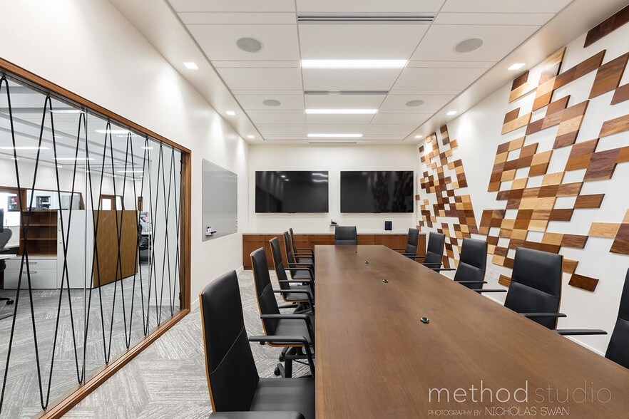 More Photos Of 262 N University Ave, Farmington Office Residential For Lease