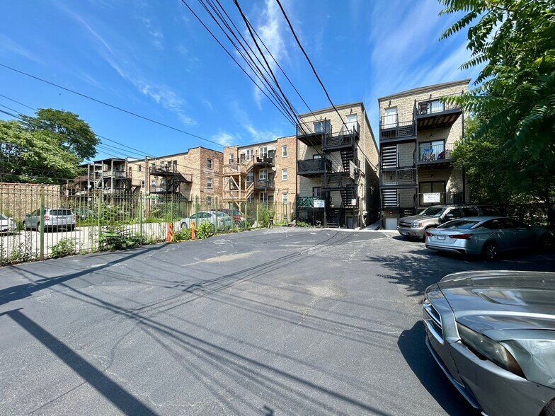 More Photos Of 5644 S Prairie Ave, Chicago Apartments For Sale