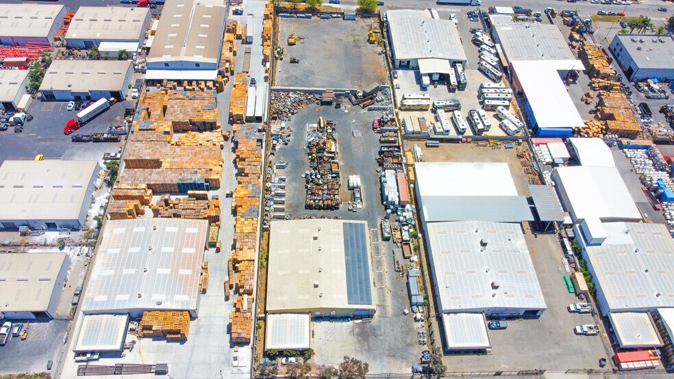 More Photos Of 8335 Beech Ave, Fontana Warehouse For Lease