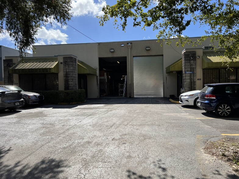 Primary Photo Of 2684-2692 W 79th St, Hialeah Warehouse For Lease