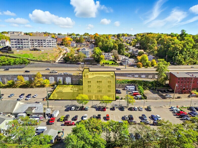 More Photos Of 47 S Water St, Peekskill Light Manufacturing For Lease