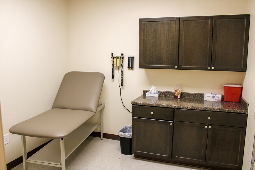 More Photos Of 2151 Homer Rd, Commerce Medical For Lease