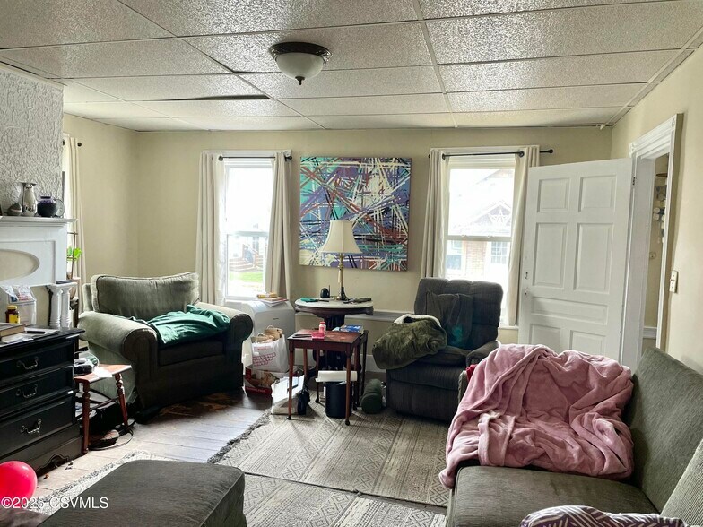 More Photos Of 207 Front St, New Berlin Apartments For Sale