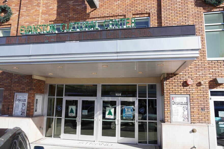 More Photos Of 1028 Main St, Evanston Theater Concert Hall For Sale