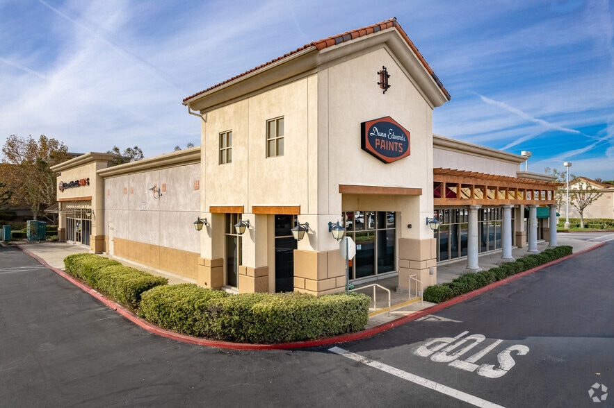 More Photos Of 25450 The Old Rd, Valencia Unknown For Lease