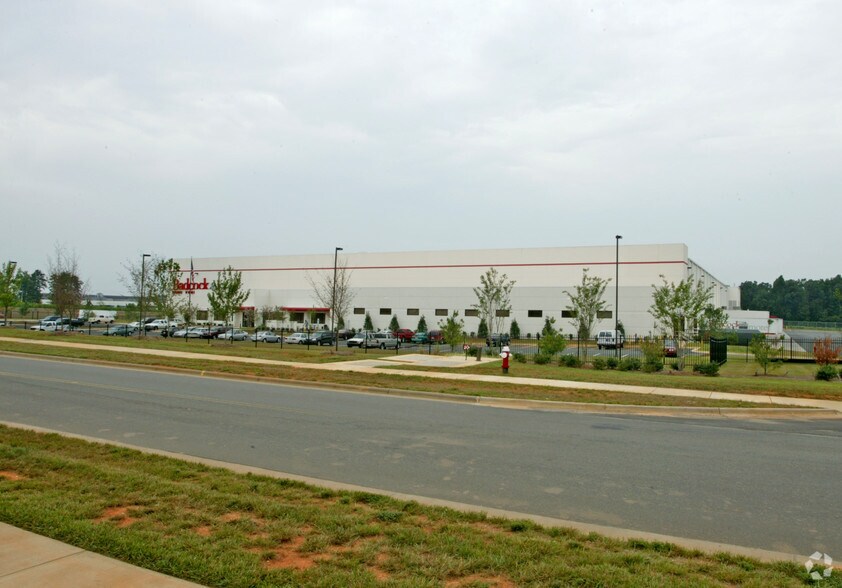 Primary Photo Of 1017 Corporate Park Dr, Mebane Distribution For Lease