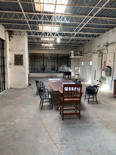 More Photos Of 655 19th Ave NE, Minneapolis Manufacturing For Lease