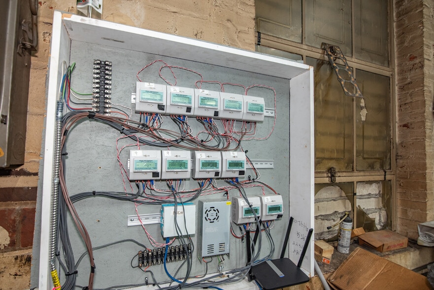 More Photos Of 4128 Hayward Ave, Baltimore Warehouse For Sale