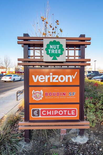 More Photos Of 1620 E Monte Vista Ave, Vacaville Storefront For Sale