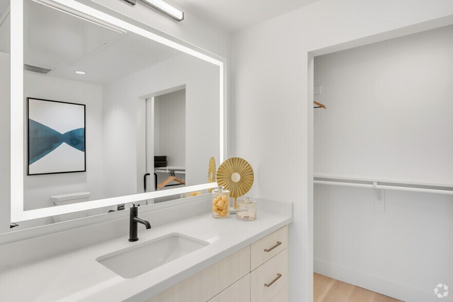 More Photos Of 5570 Rosemead Blvd, Temple City Apartments For Lease